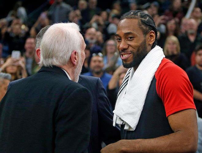 阿利松：遗憾萨拉赫的情况，但我相信他和俱乐部的关系能修复（阿利松：为萨拉赫处境惋惜，但坚信他与俱乐部可重归于好）