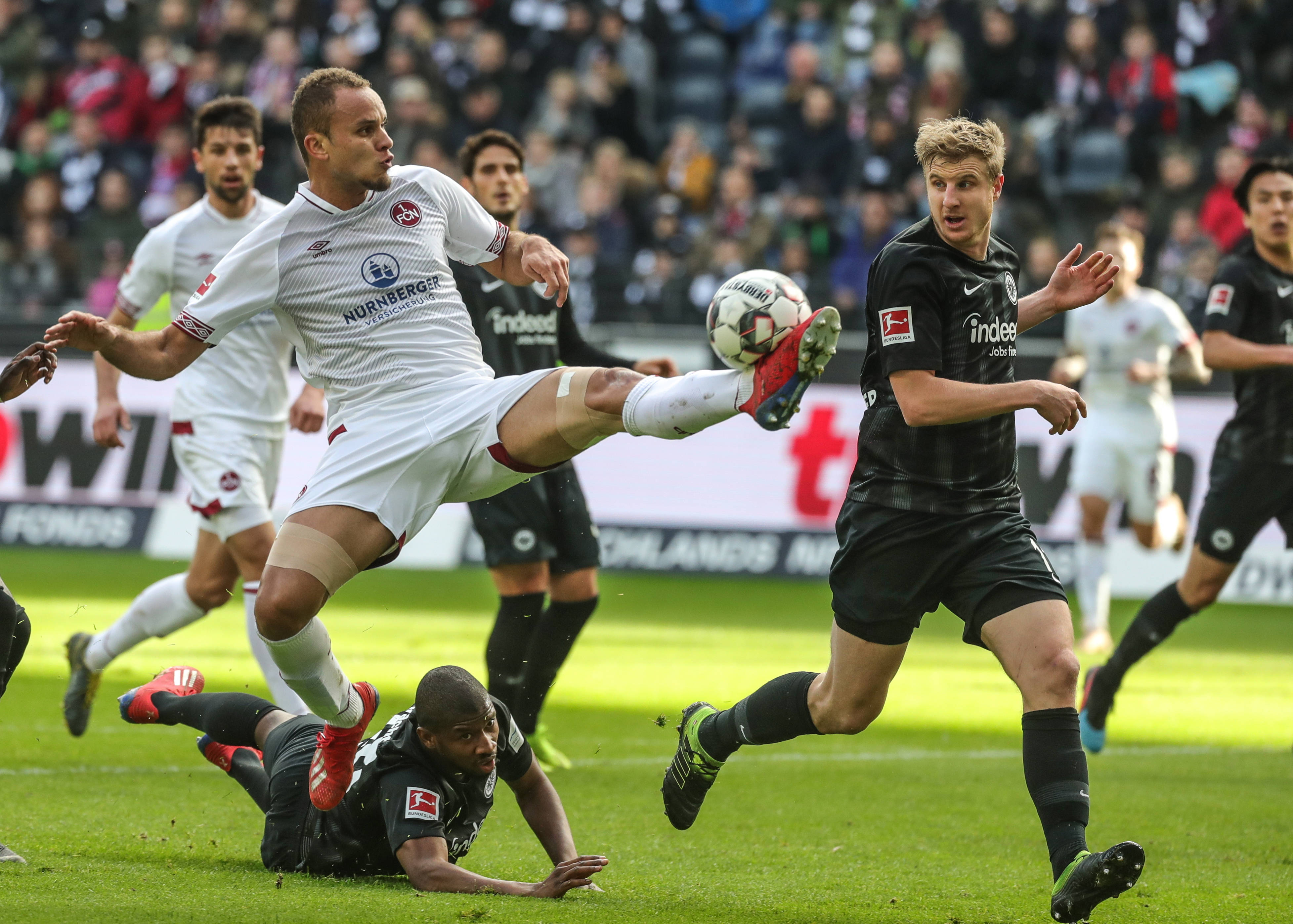 范德比尔特：我们没有慌乱 这就是我们关键时刻9胜0负的原因！（范德比尔特：稳住不慌是我们在关键时刻9战全胜的秘诀）