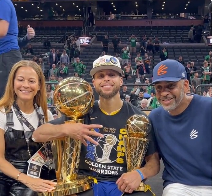 巴斯托尼：在意大利一输球仿佛就是世界末日，应向NBA学习（巴斯托尼：意大利把输球当末日，该向NBA取经）