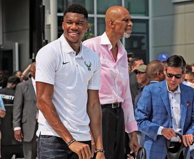 科瓦奇：对阵曼城退守很危险，他们对深度防守的球队也有办法（科瓦奇：对曼城死守风险大，他们有办法破解密集防守）